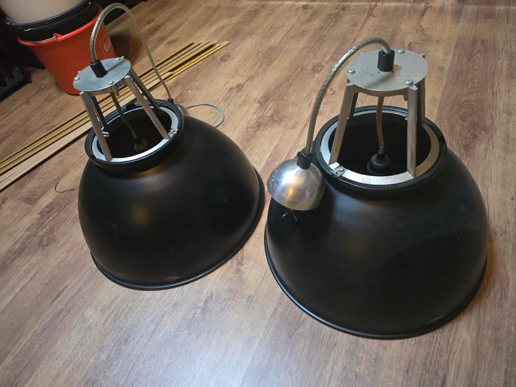 2x BTC Industrial Hanglampen - Zwart Metaal, Gebruikt, Industrieel, Modern, Ophalen of Verzenden, Metaal