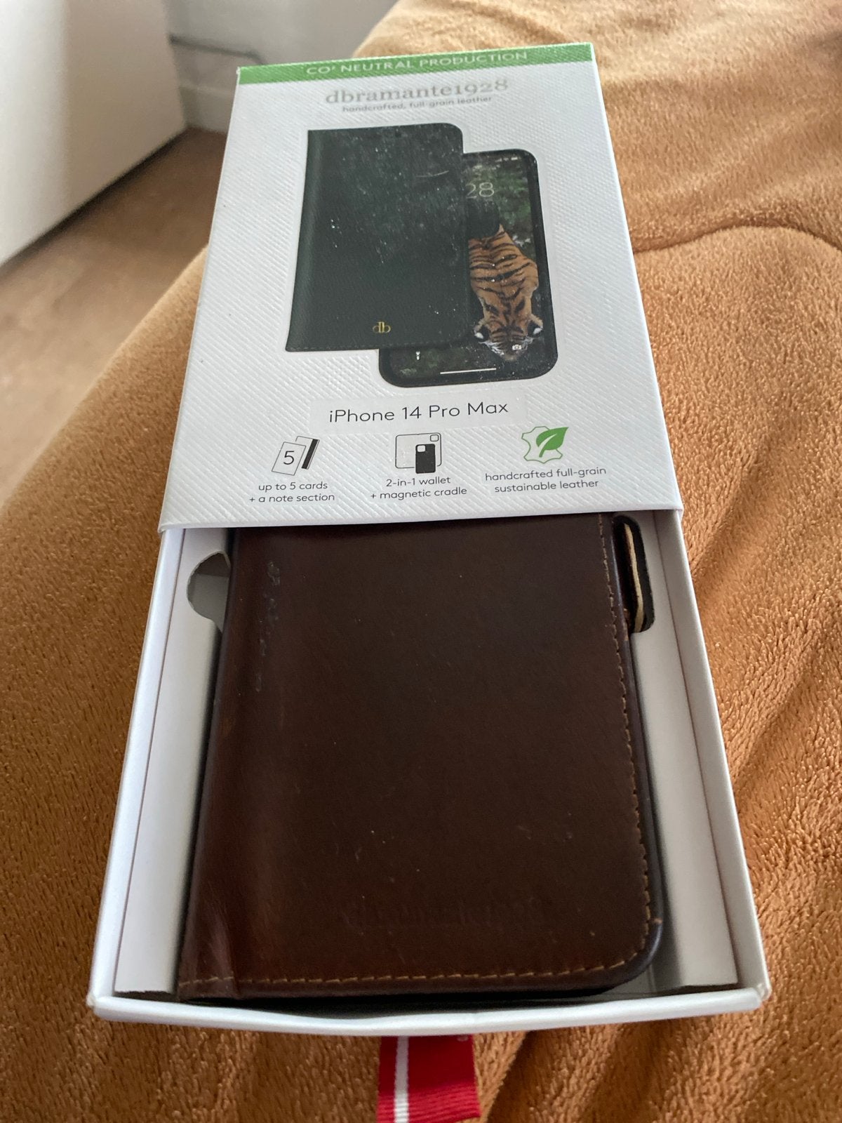 Dbramante1928 iPhone 14 Pro Max Leren Hoesje Bruin, IPhone 14 Pro Max, Overige merken, Bruin, Hoesje of Tasje