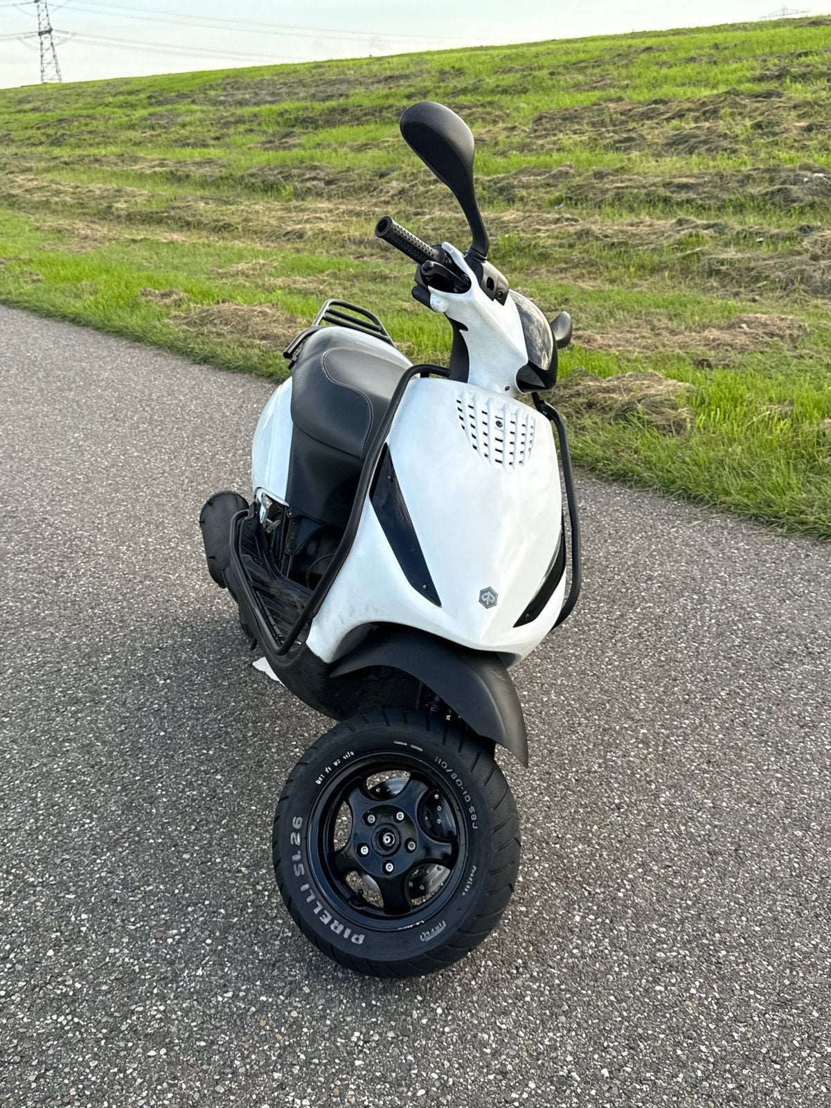Zip 125 snelle scooter geldig brom anders in onderdelen, Ophalen of Verzenden, Zo goed als nieuw