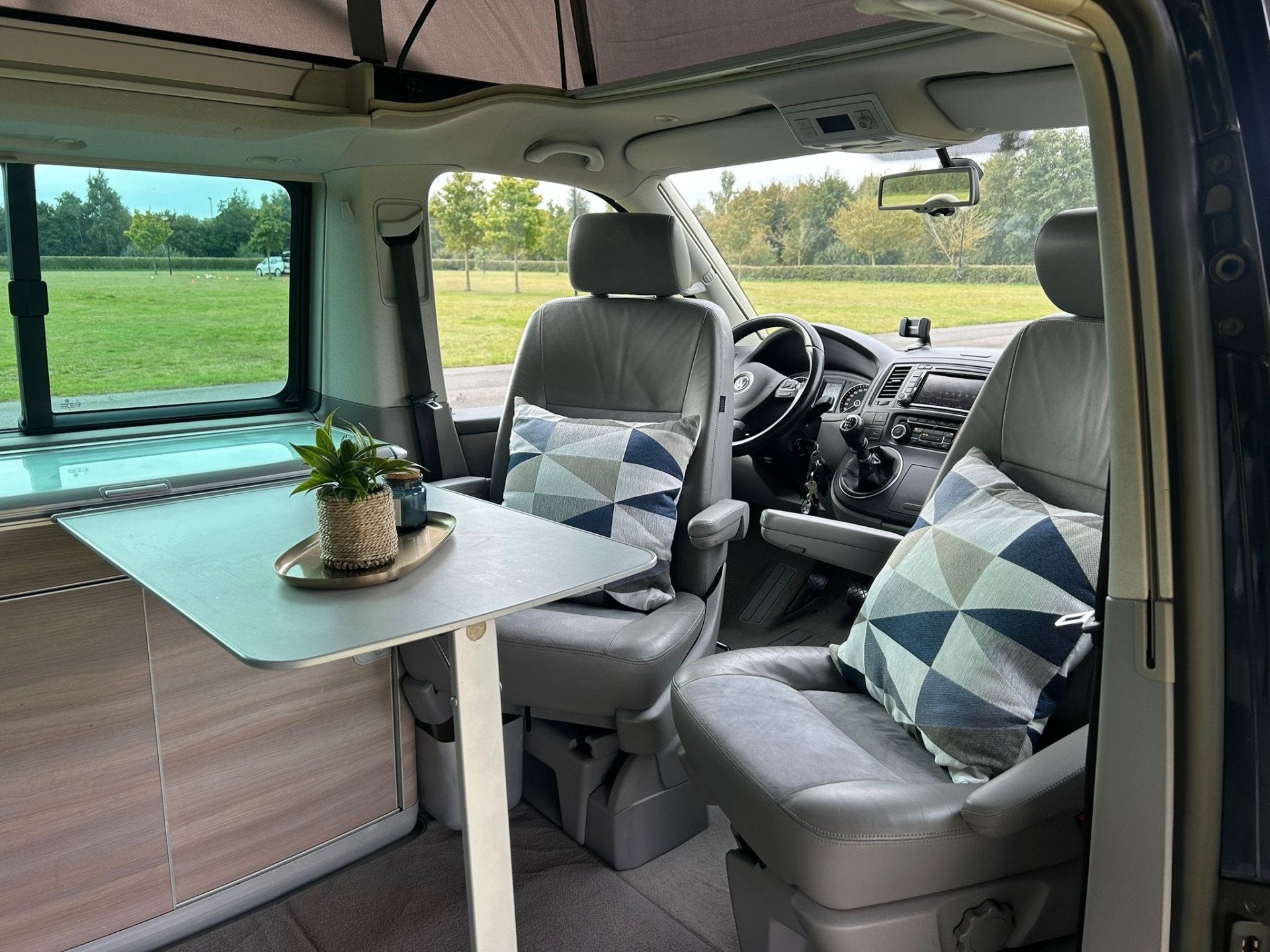 Foto 60 van Volkswagen California Transporter Buscamper 2.0 TDI 140 PK E