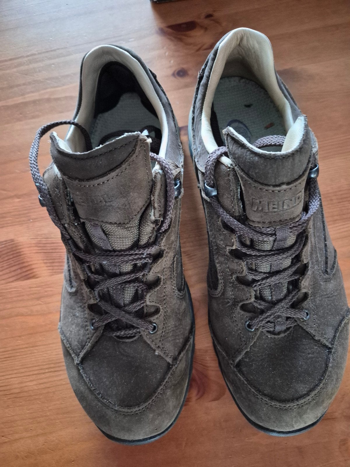 Meindl Lugano comfort fit - Maat 9 (eu 43), Sport en Fitness, Bergsport en Wandelen, Ophalen of Verzenden, Zo goed als nieuw, Schoenen