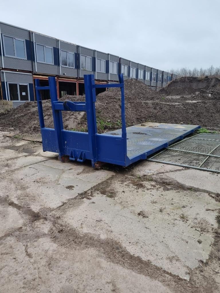 Gebruikte laadvloer en zeecontainer, Ophalen