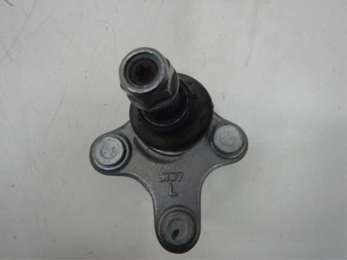VW Golf 7 Fuseekogel Draagarm Wielophanging Links, Ophalen of Verzenden, Gebruikt