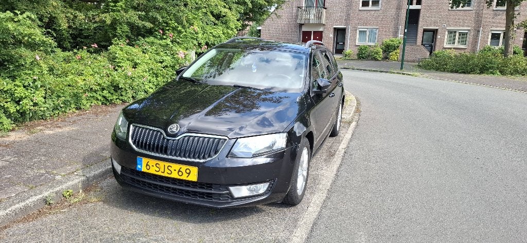 Skoda Octavia 1.4 TSI 103KW Combi 2013 Zwart, Auto's, Skoda, Particulier, Octavia, ABS, Airbags, Airconditioning, Automatische klimaatregeling