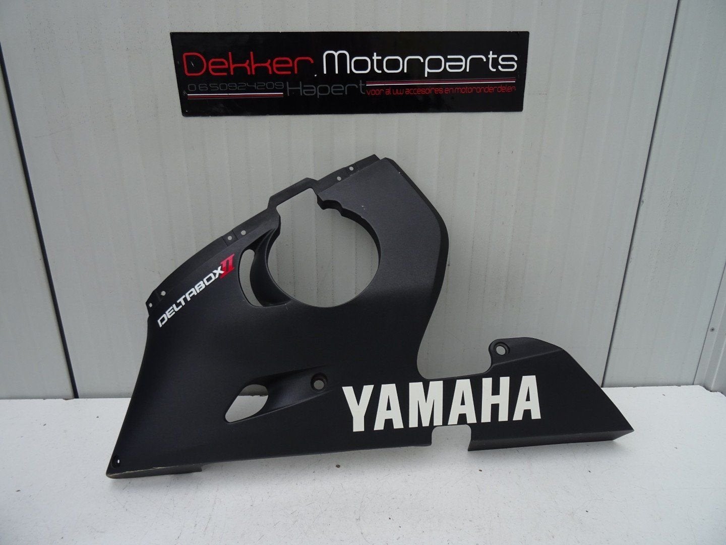 Linker Onderkuip / Kuipdeel Yamaha YZF R6 1999-2000 MatZwart, Gebruikt, -, -, Ophalen of Verzenden