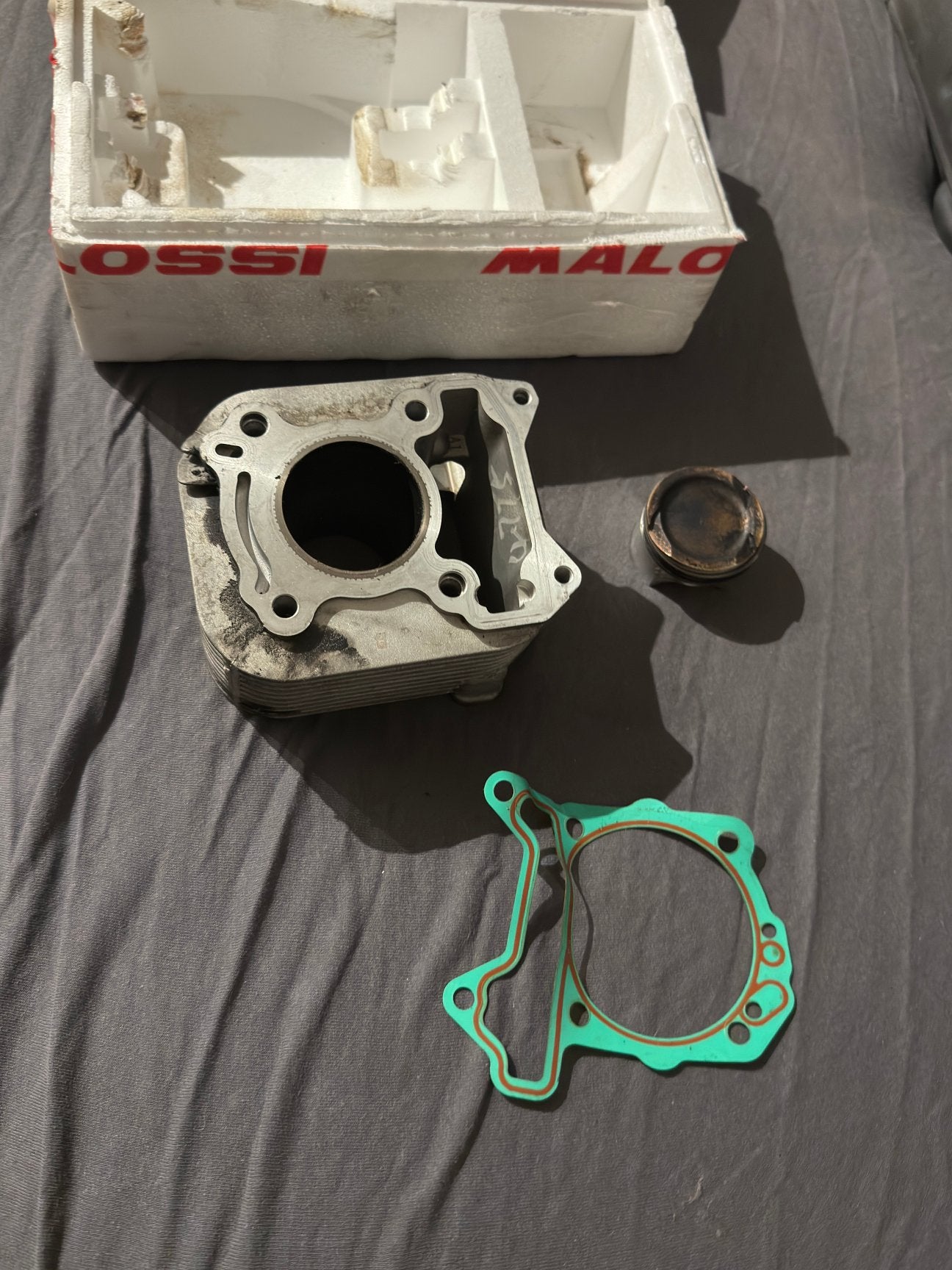 Orginele vespa 125cc cilinder e5 2021, Verzenden