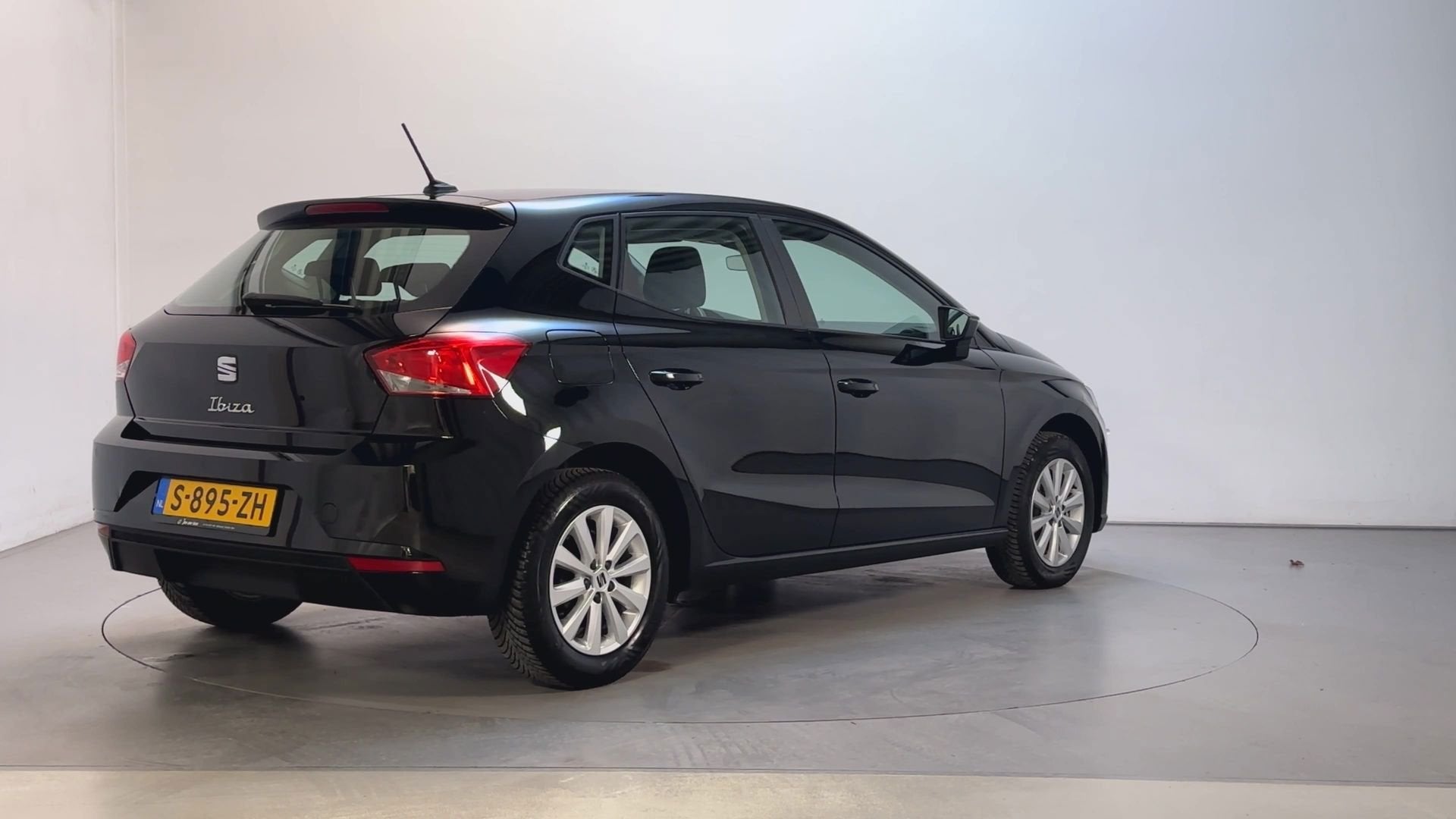 Seat Ibiza 1.0 EcoTSI Style App-Connect Virtual Cockpit DAB+, Voorwielaandrijving, Dealer onderhouden, Stof, 95 pk