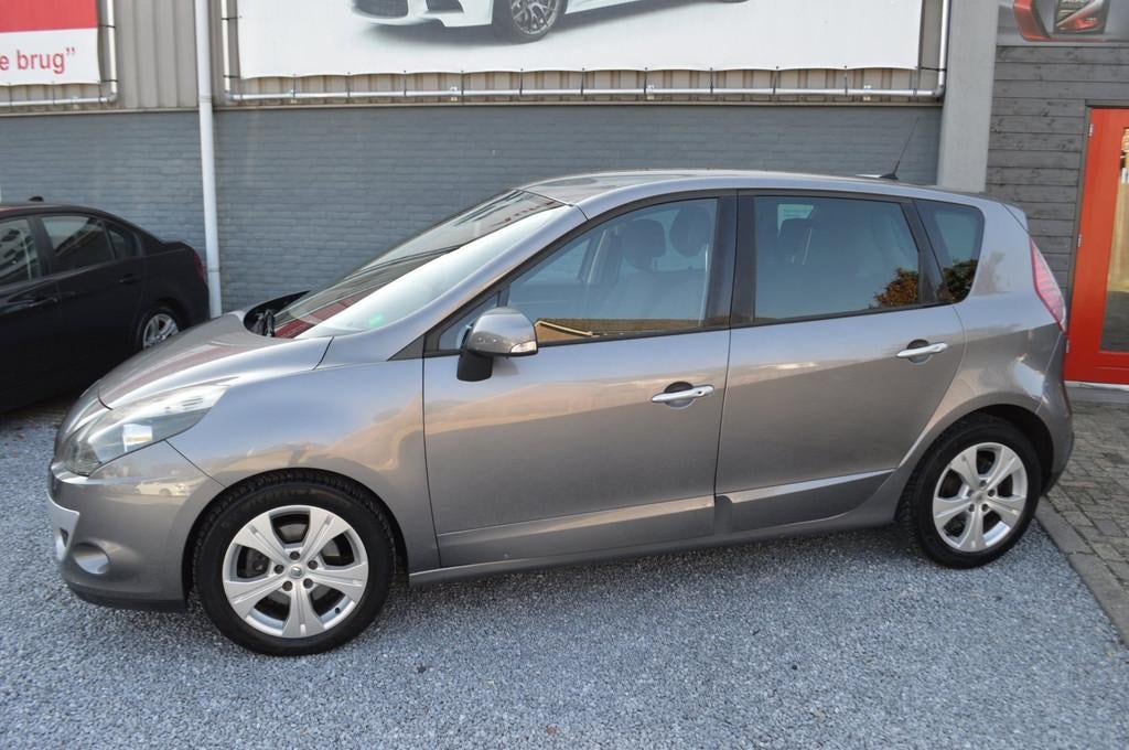 Renault Scénic 2.0 Dynamique Automaat Airco Navi Trekhaak 5, Stof, Gebruikt, 4 cilinders, Scénic