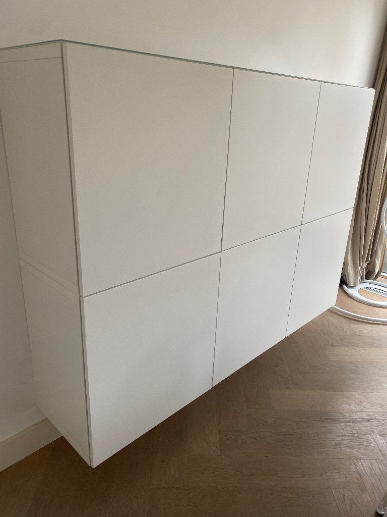 IKEA Besta wandkast, Huis en Inrichting, Kasten | Wandmeubels, Ophalen, 100 tot 150 cm, Zo goed als nieuw, 25 tot 50 cm