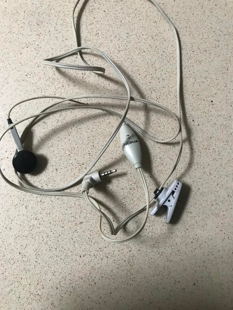 Oordopje met microfoon Nokia, Ophalen of Verzenden, Zo goed als nieuw, Geen camera, Overige kleuren