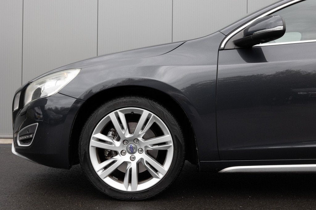 Volvo V60 2.0T | LEDER | TREKHAAK | NAVI | STOELVERWAMING, Auto's, Volvo, Euro 5, 1502 kg, 4 cilinders, Automatische klimaatregeling