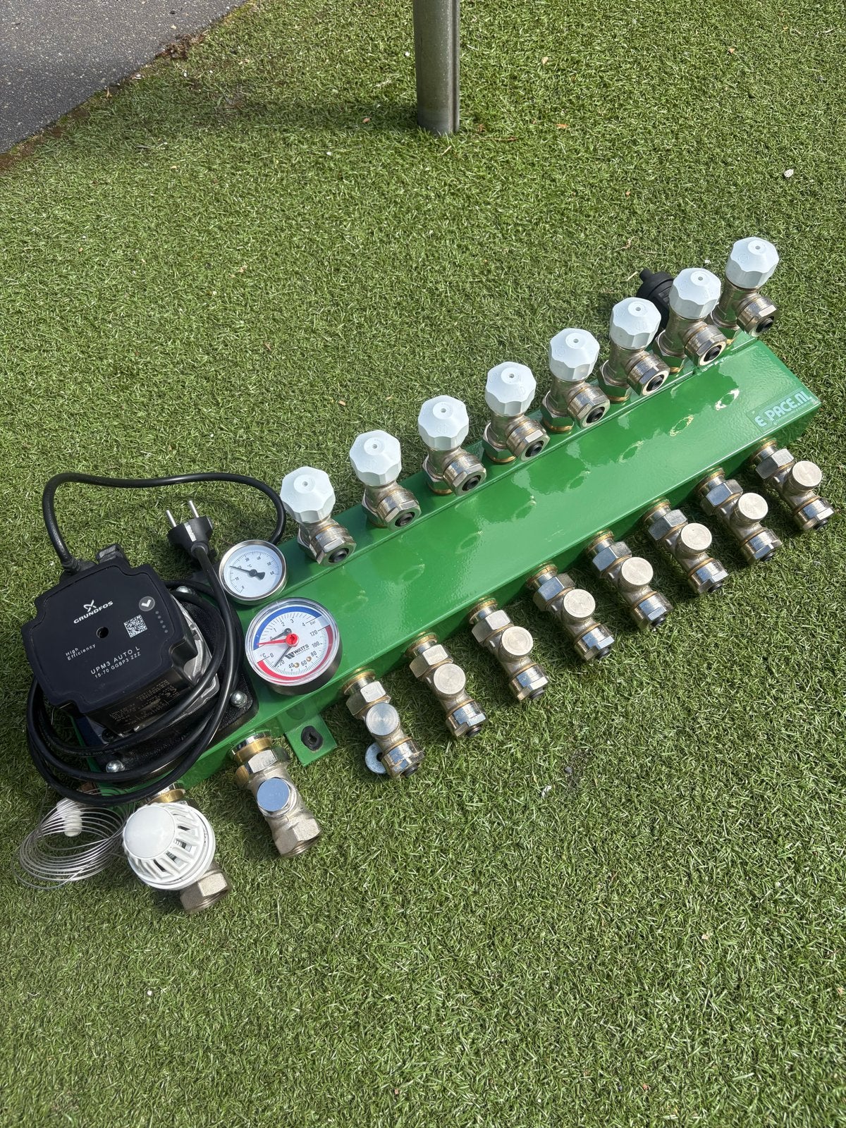 Vloerverwarmingsverdeler met Grundfos UPM3 AUTO L pomp, Doe-het-zelf en Verbouw, Gebruikt, Minder dan 30 cm, Overige typen, Ophalen of Verzenden