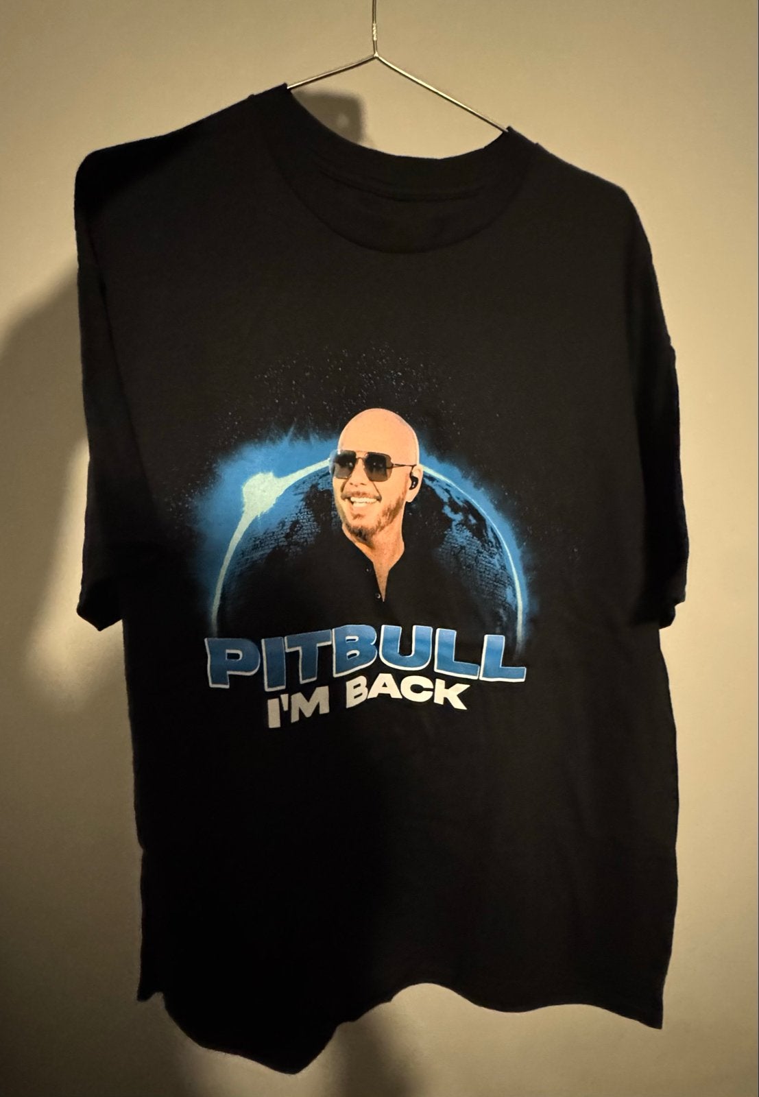Pitbull "I'm Back" T-shirt - Zwart - Maat L-XL, Ophalen of Verzenden, Nieuw, Maat 52/54 (L), Zwart