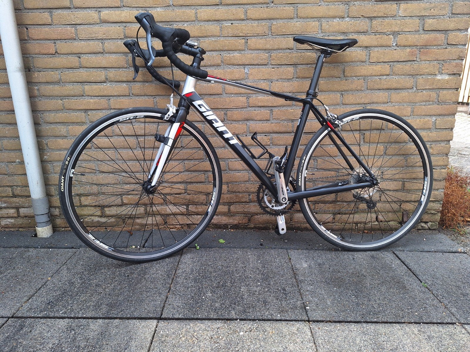 Giant racefiets met Shimano Claris, maat M, Fietsen en Brommers, Ophalen, 28 inch, Gebruikt, Aluminium
