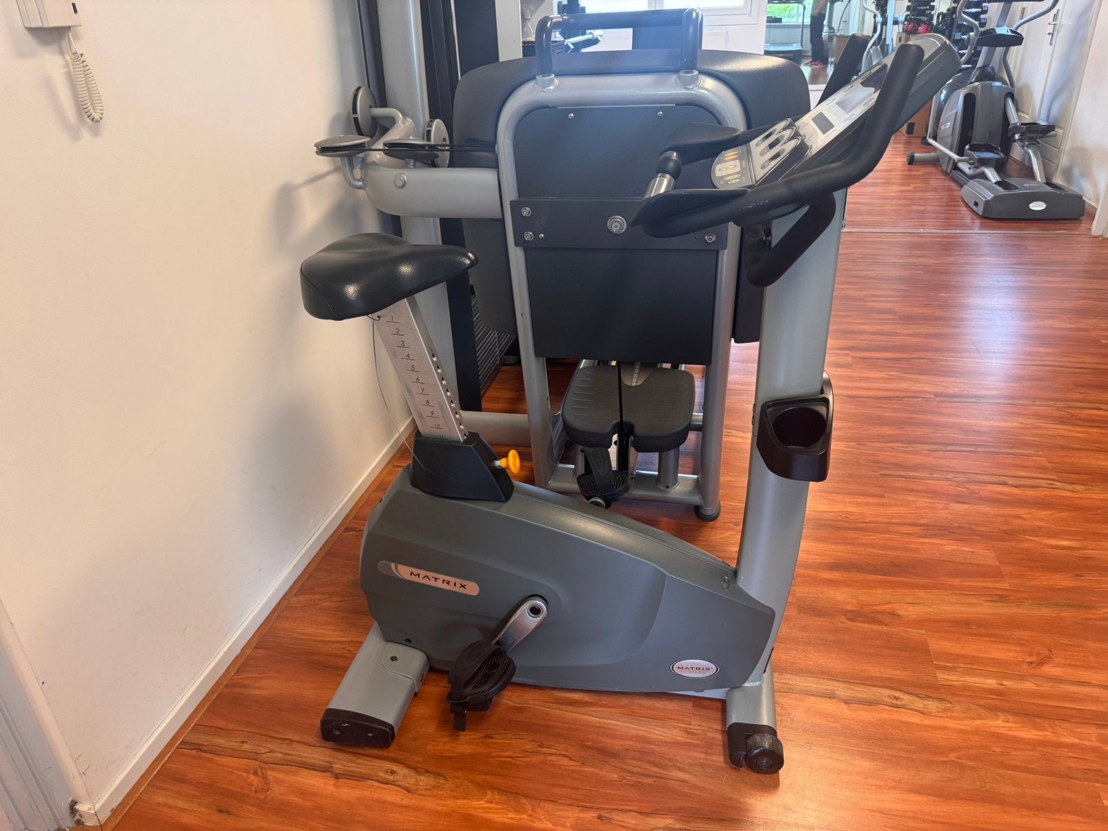 Matrix Hometrainer - Perfect voor Thuis Workouts, Ophalen, Gebruikt, Metaal, Benen
