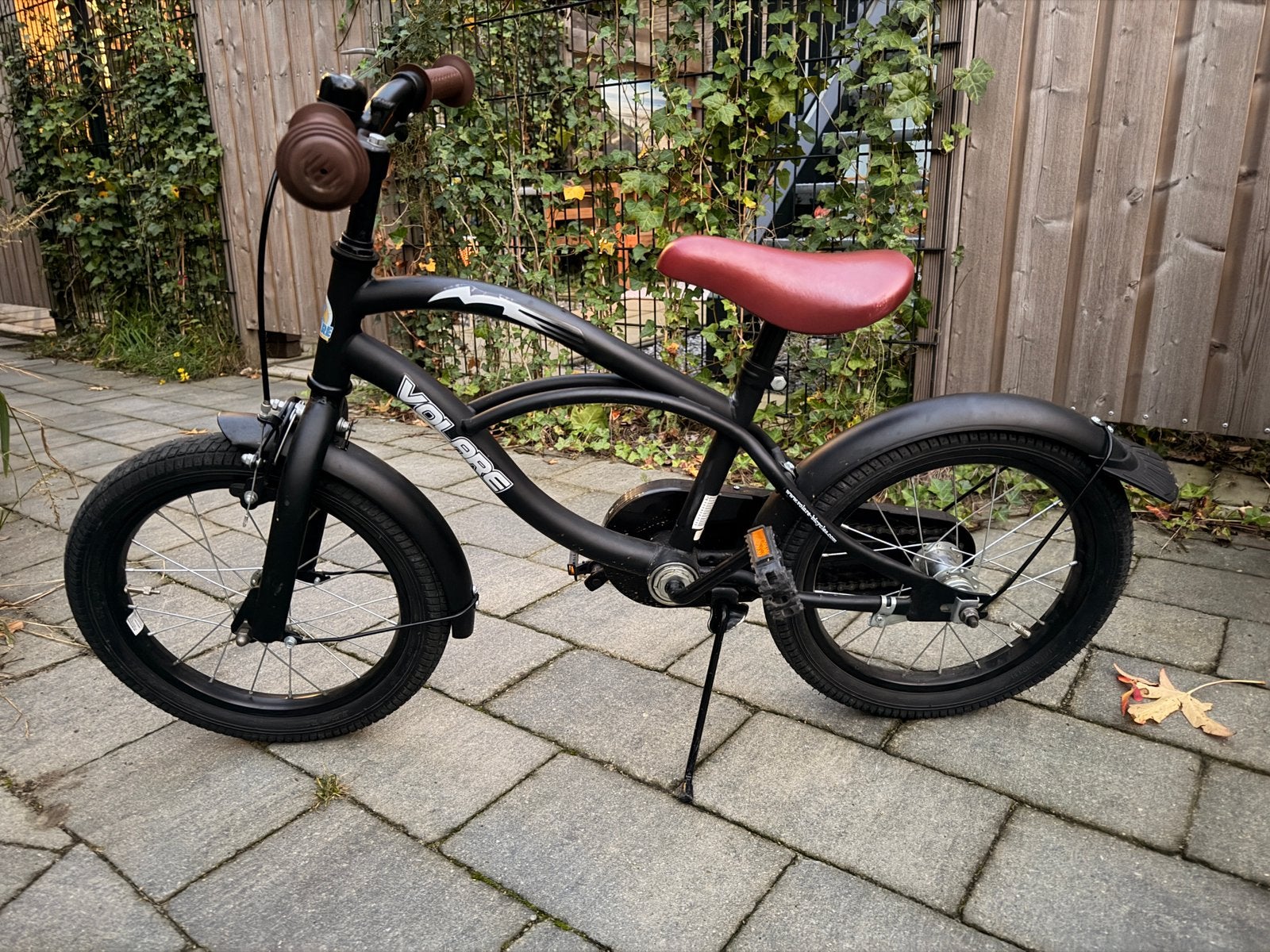 Te koop: Volare Black Cruiser jongensfiets 16 inch, Ophalen, Zo goed als nieuw, Terugtraprem, 16 tot 20 inch
