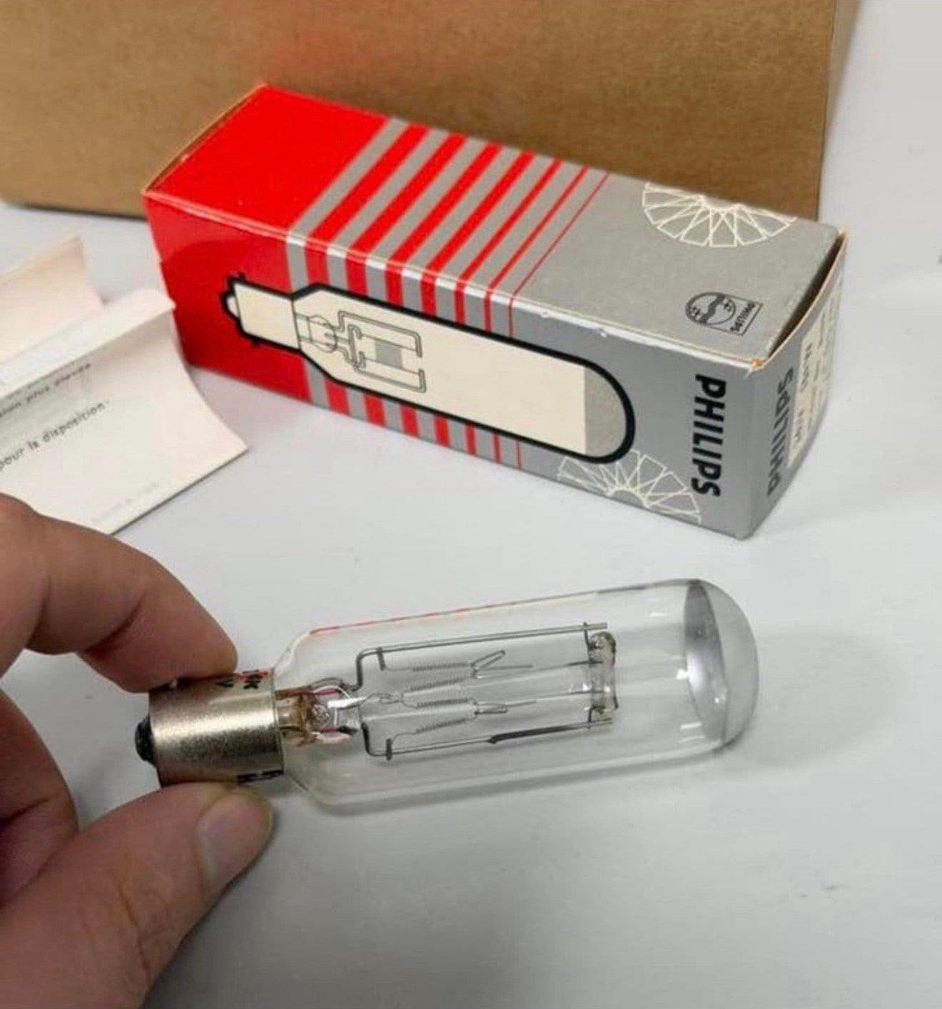 Philips projectorlamp 1314IN B15s 150W 240V NOS gloeilamp, M, Ophalen of Verzenden, Projector, M