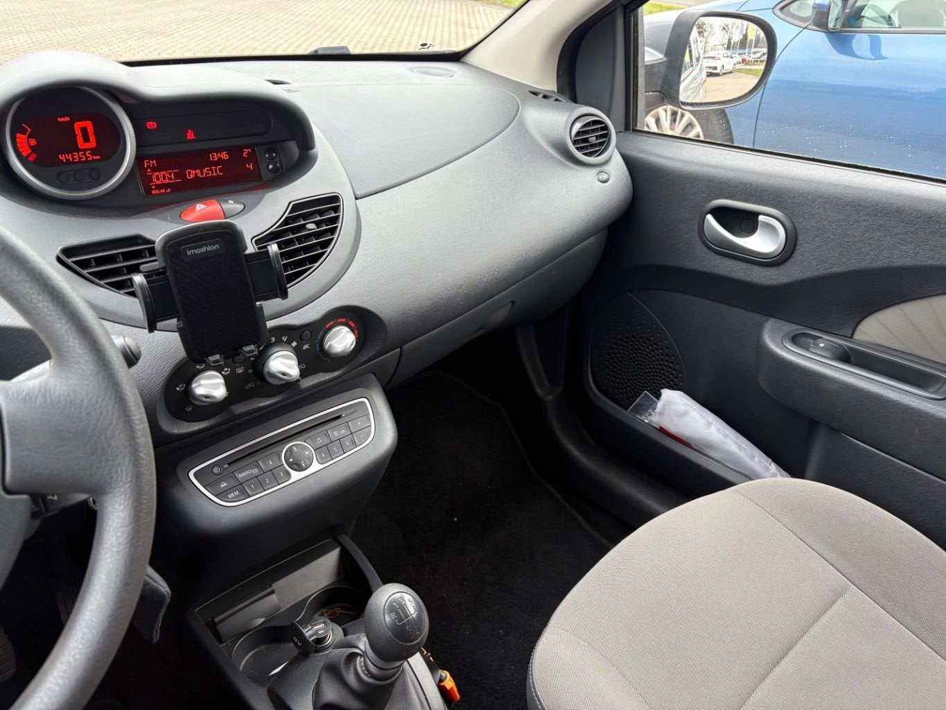 Renault Twingo RIJKAAR/APK/HISTORY/BEURT/NAP/AIRCO/3drs//DIR, Auto's, Renault, Gebruikt, 4 cilinders, 4 stoelen, Bedrijf