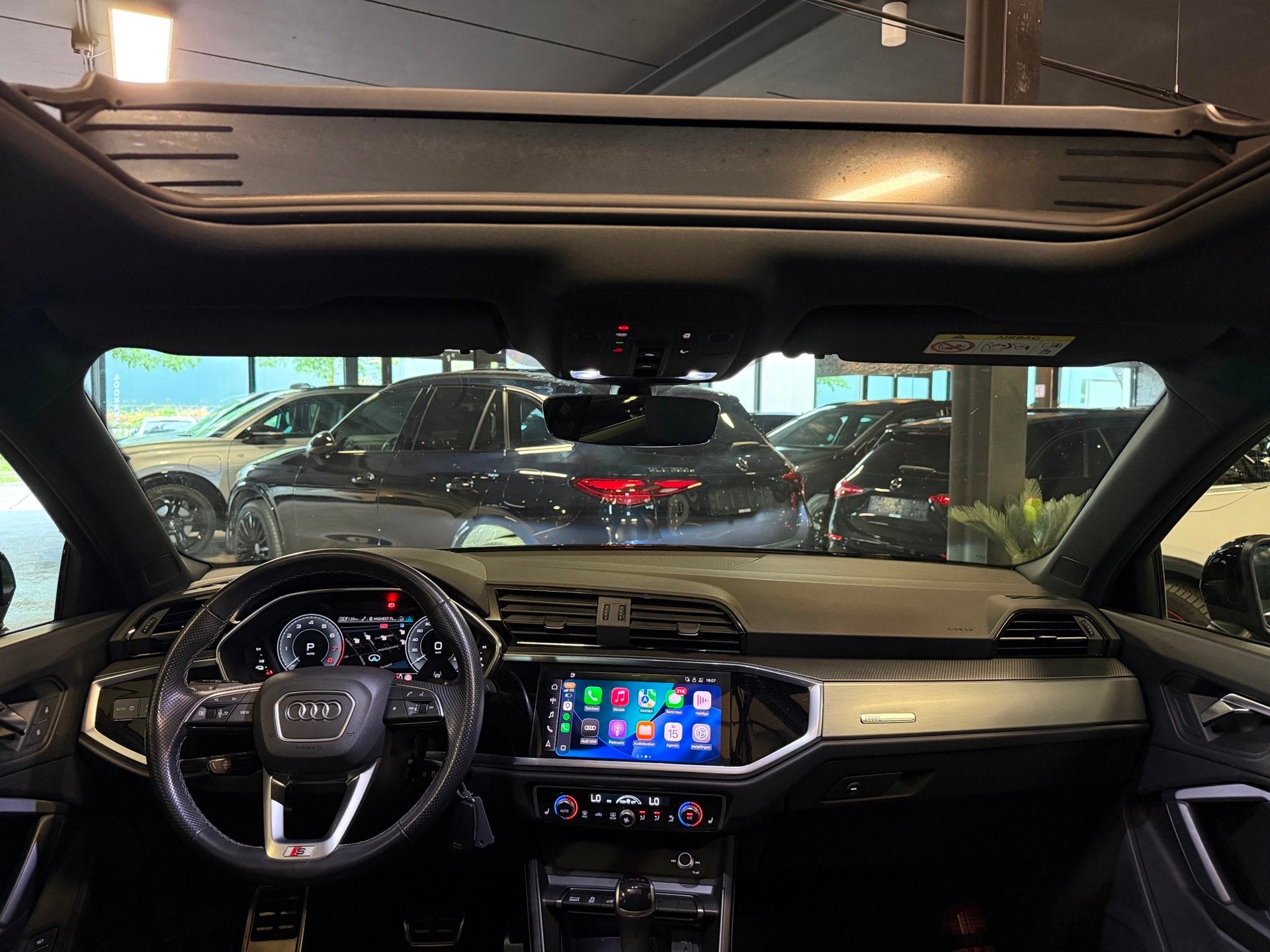 Audi Q3 45 TFSI e 3X S-Line|PANO|MEMORY|BOMVOL!, Auto's, Gebruikt, 150 pk, Leder en Stof, Origineel Nederlands