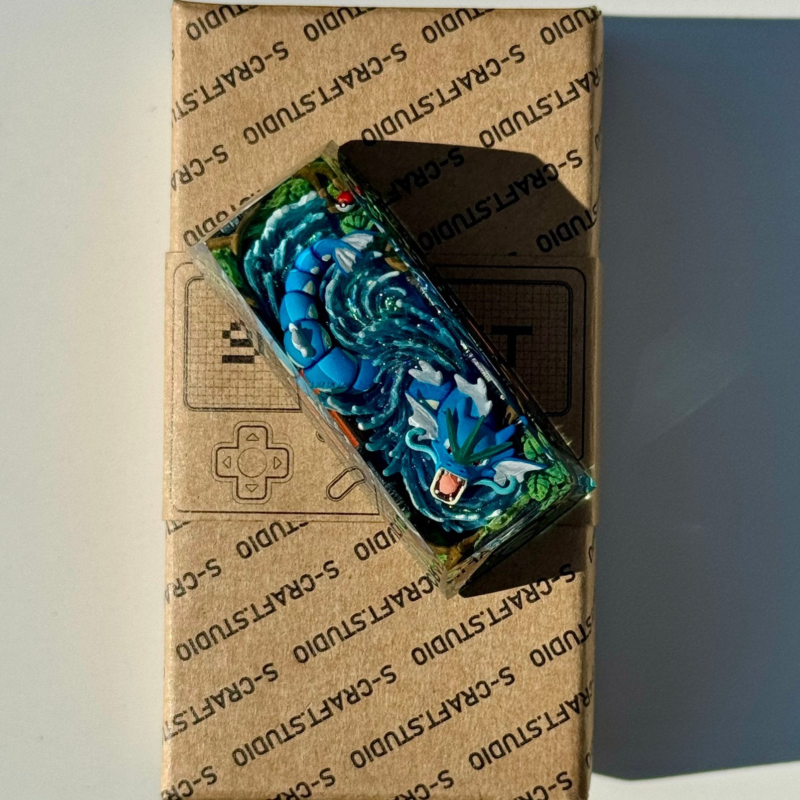 Gyarados S-Craft Artisan Keycap NEW 2.25u (Shift/Enter), Ophalen of Verzenden, Nieuw