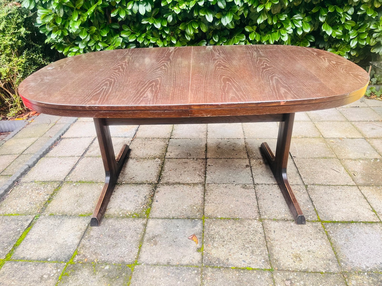 Deense Ovale eettafel van eikenhout Farstrup jaren 70, Gebruikt, Eikenhout, 200 cm of meer, Ovaal