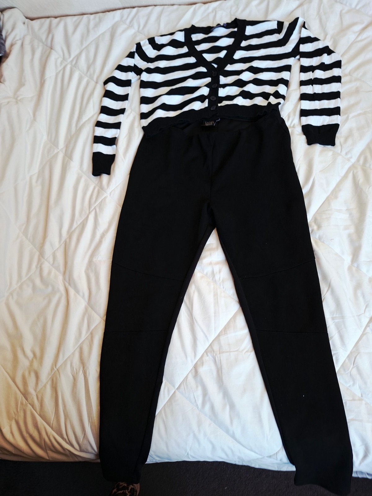 setje zwarte broek en vestje maat 42/44  XL zgan, Kleding | Dames, Ladies choice, Ophalen of Verzenden, Zo goed als nieuw