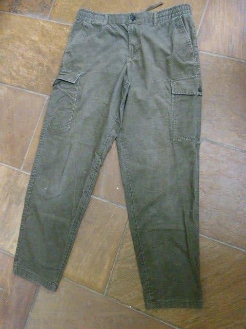 Donker groen pantalon broek fijne rib maat W34 / L34, Maat 56/58 (XL), Zo goed als nieuw, Groen, C&A