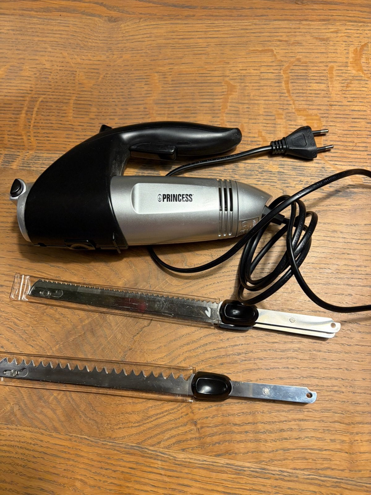 Princess Classic electric knife, Zilver, Ophalen of Verzenden, Zo goed als nieuw, Snijmachine