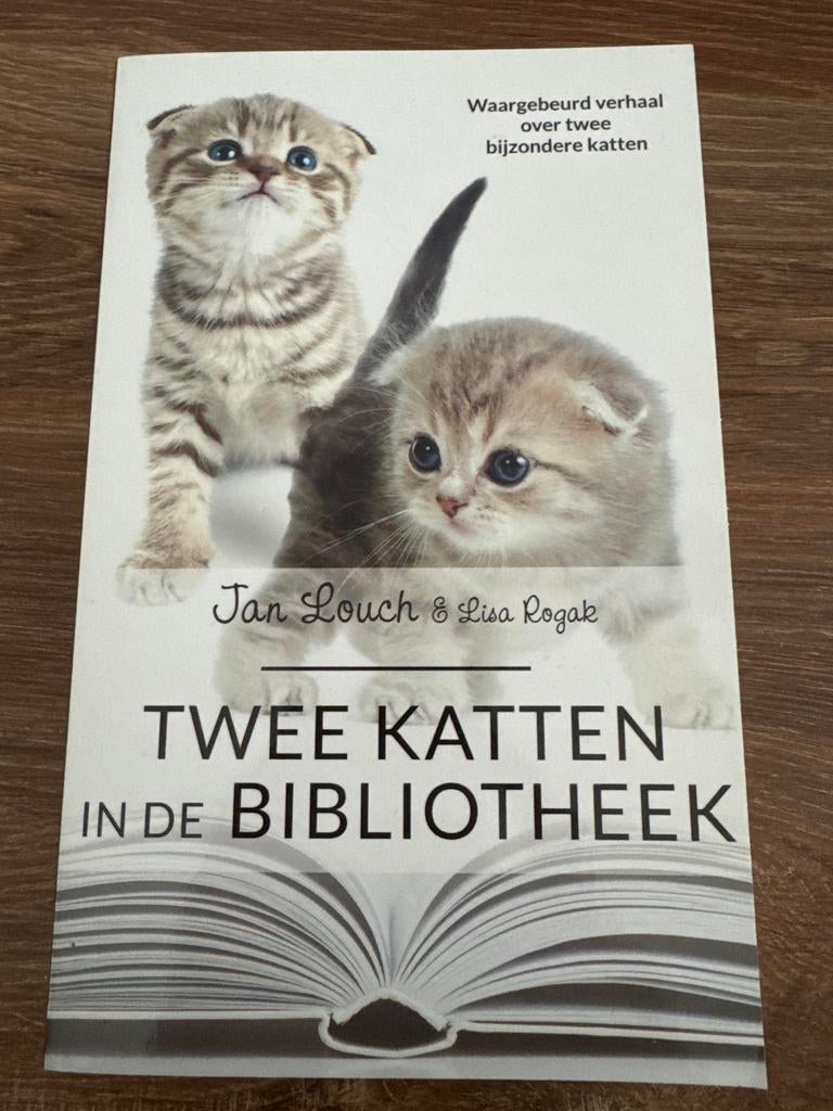 Twee Katten in de Bibliotheek - Waargebeurd Verhaal, Ophalen, Gelezen, Katten
