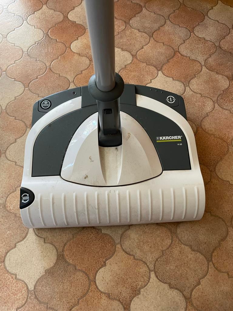 Kärcher M65 Plus Elektrische rolveger, Gebruikt, Overige typen, Ophalen of Verzenden, Minder dan 1200 watt