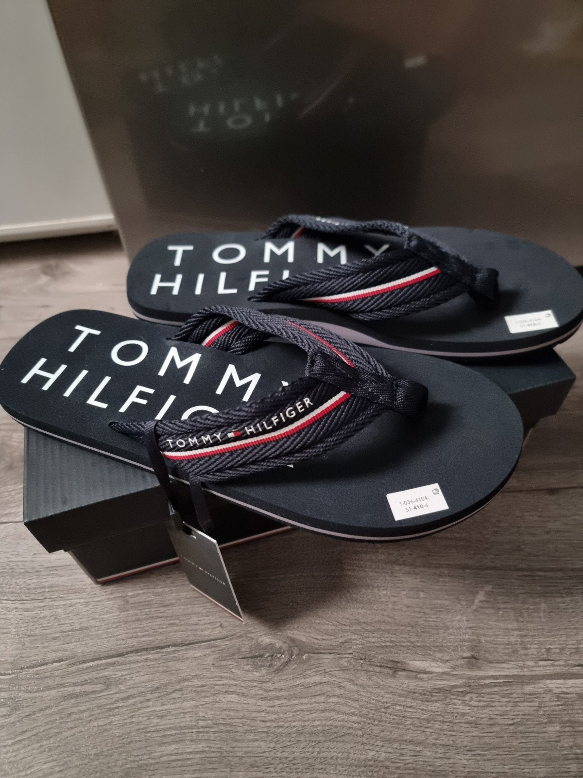 Heren slippers Tommy Hilfiger, maat 41, Nieuw (SS), Ophalen of Verzenden, Nieuw, Blauw