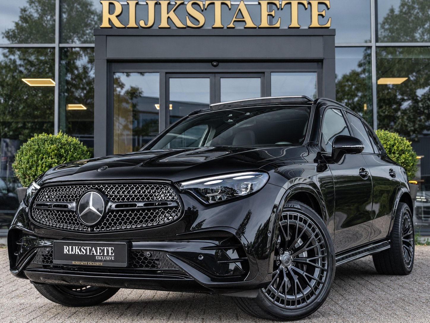 Mercedes GLC-klasse 400e 4MATIC AMG Line|PANO|BURM|4WS|LUCHT