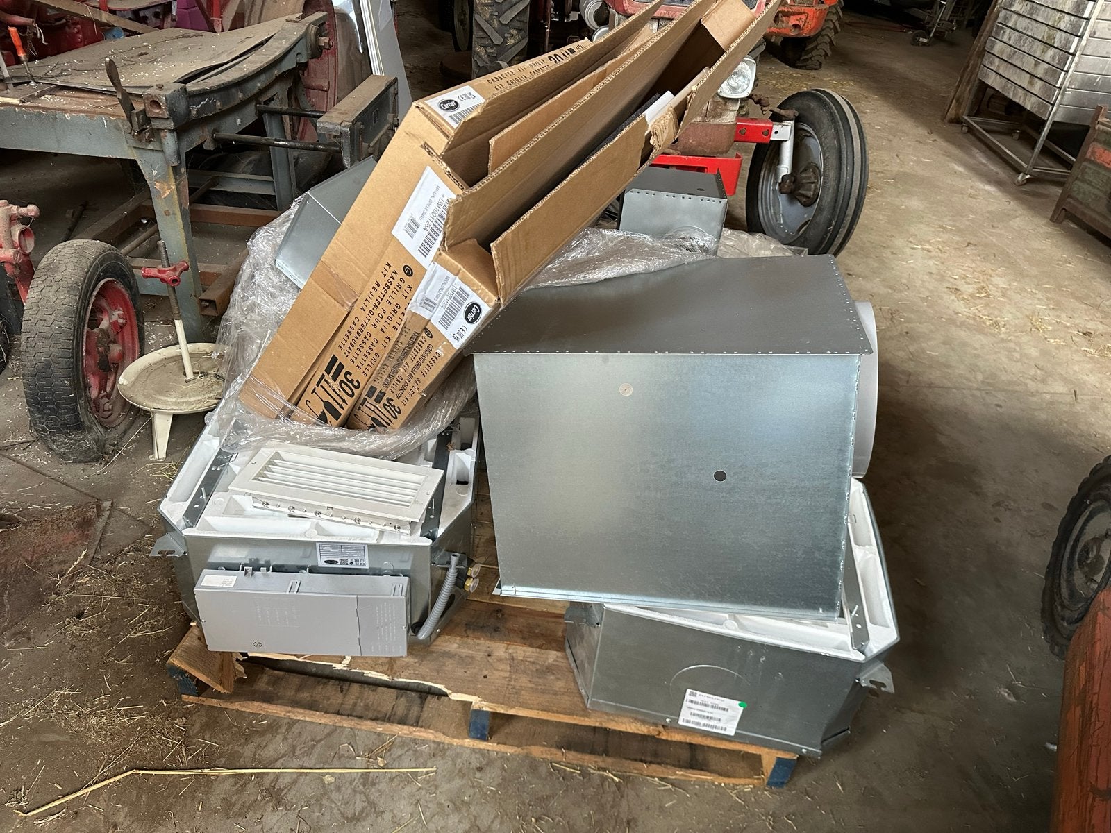 3x Carrier Binnenunits Airco Plafondunits - Nieuw in doos, Witgoed en Apparatuur, Ophalen, Nieuw, Koelen en Ontvochtigen, 100 m³ of groter