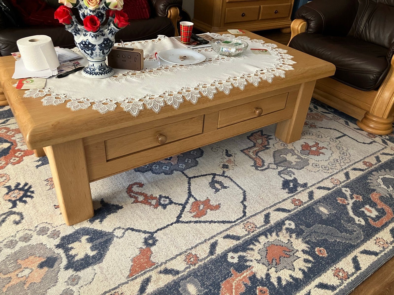 Massief eikenhouten salontafel met lades, Gebruikt, 100 tot 150 cm, Eikenhout, Ophalen of Verzenden