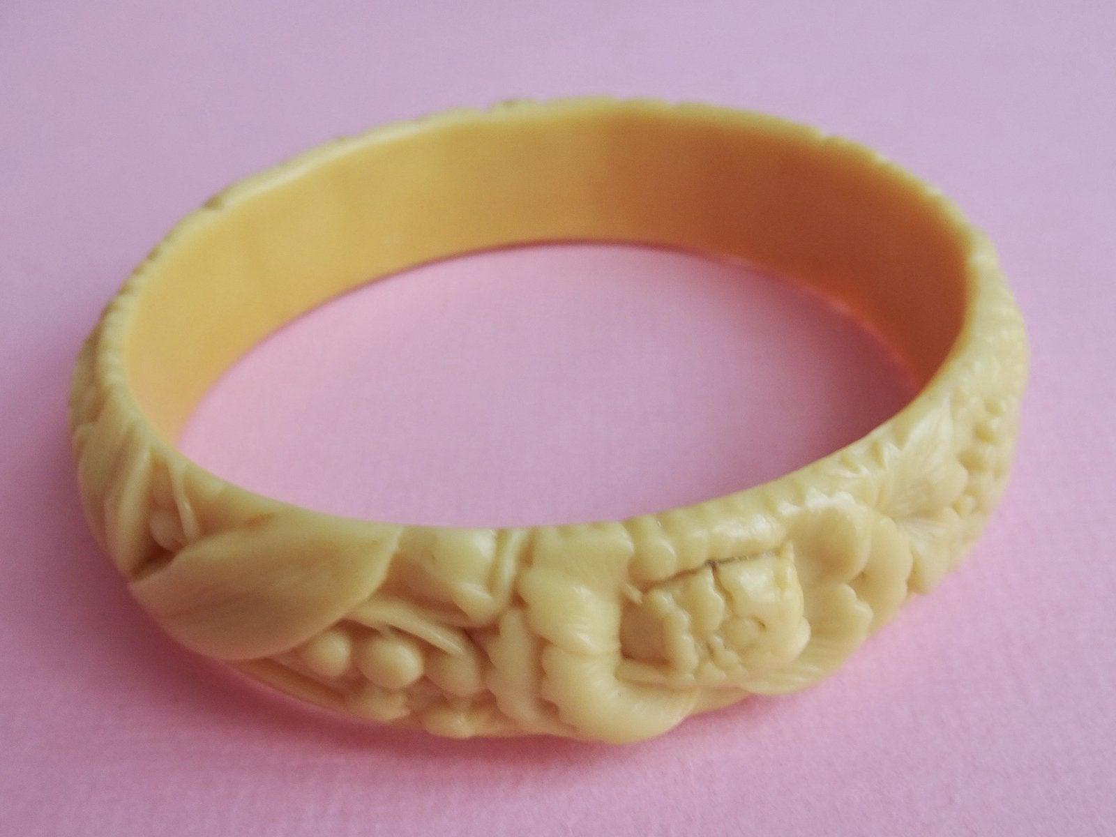 jwg Art Nouveau 20s celluloid bloemen armband creme antiek, Sieraden, Tassen en Uiterlijk, Antieke sieraden, Ophalen of Verzenden
