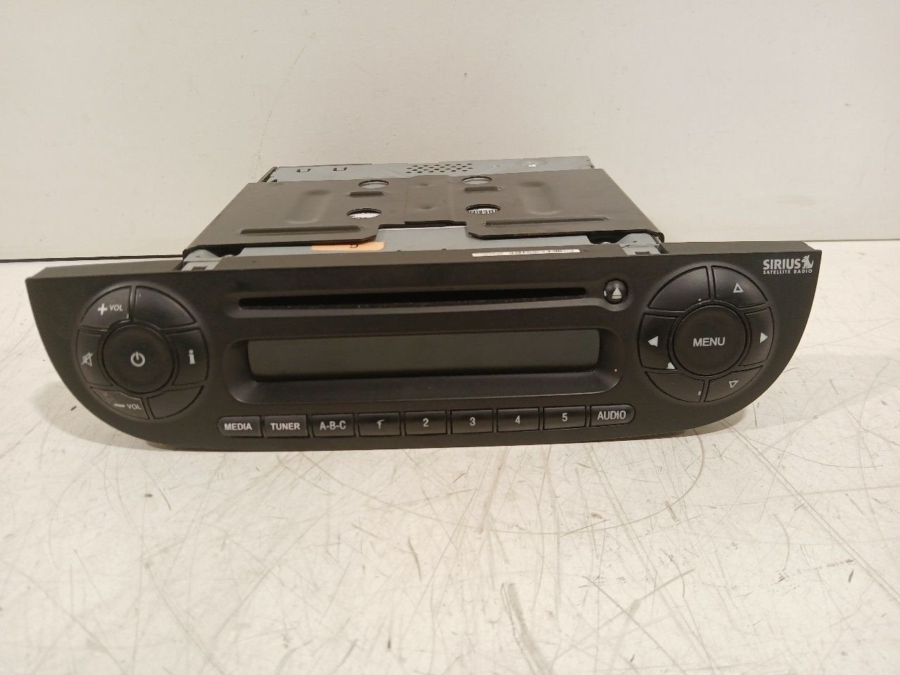 Radio Fiat 500, Auto diversen, Ophalen of Verzenden, Van der Ven Autorecycling B.V., Onderdelen@venauto.nl, Ettenseweg 76, 4706 PB Roosendaal, The Netherlands