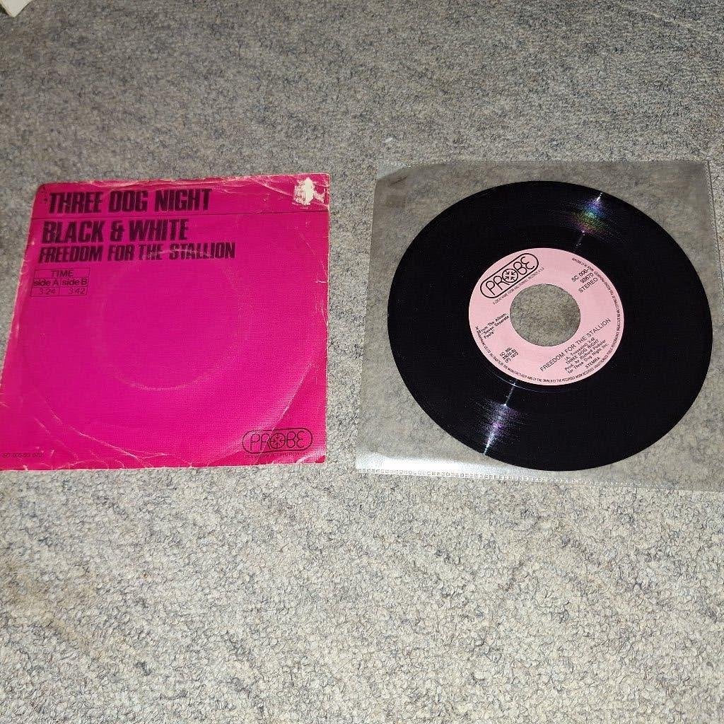 three dog night - black & white, Ophalen of Verzenden, Gebruikt, Pop