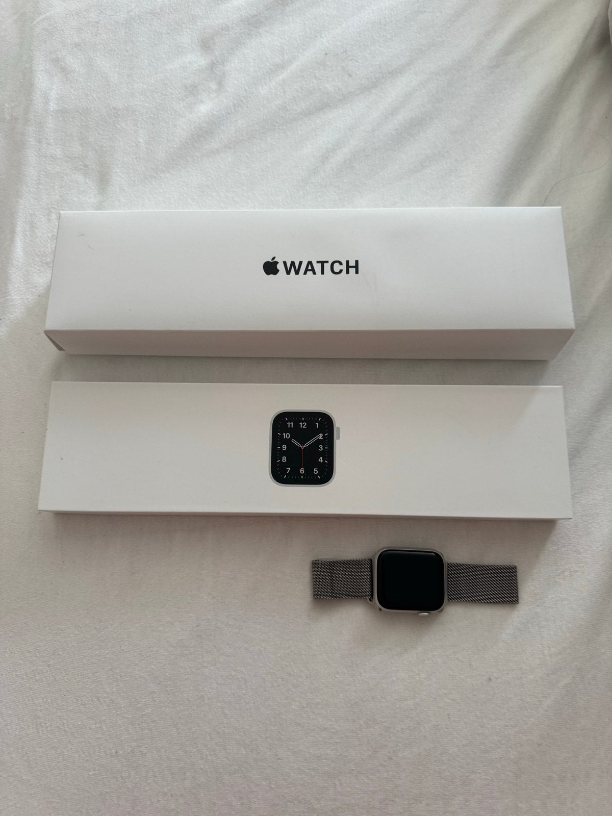 Apple Watch SE 40mm met oplader, Ophalen, Afstand, IOS, Zo goed als nieuw