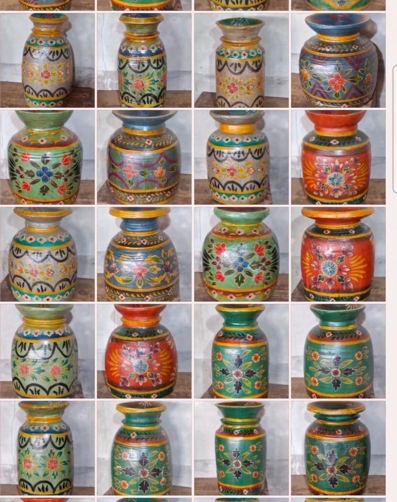 Oude houten nepalese houten beschilderde vazen partij B2B, Huis en Inrichting, Woonaccessoires | Schalen en Manden, T, Nieuw, Ophalen of Verzenden