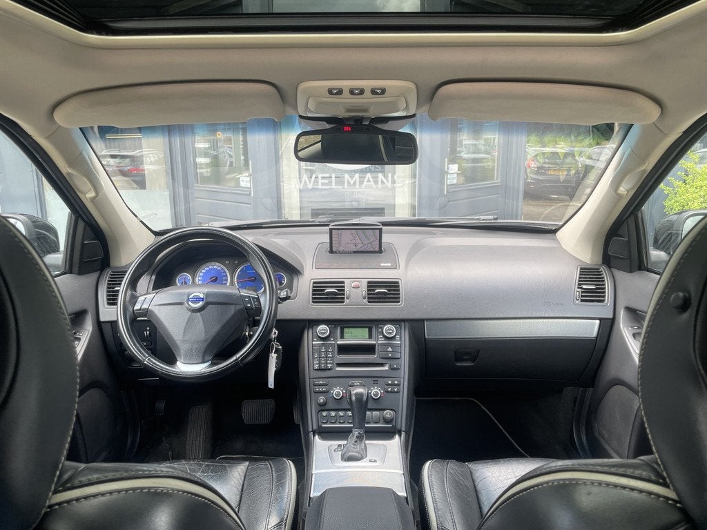 Volvo XC90 4.4 V8 Sport Youngtimer l Schuifdak l Trekhaak l, Auto's, Gebruikt, 2077 kg, 7 stoelen, Zwart