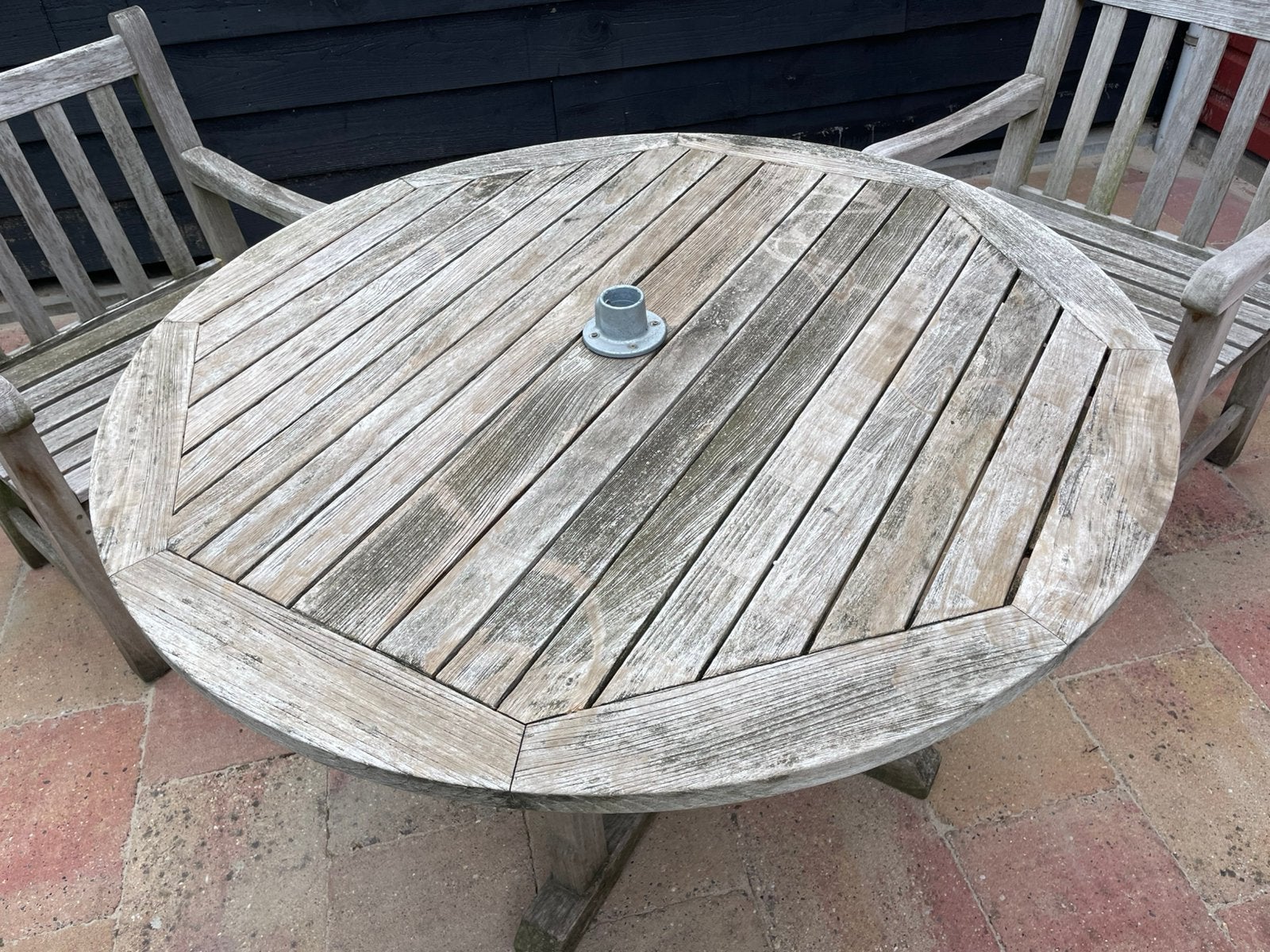 Houten tuinset, ronde tafel met 4 stoelen, Ophalen, 4 zitplaatsen, Gebruikt, Eettafel