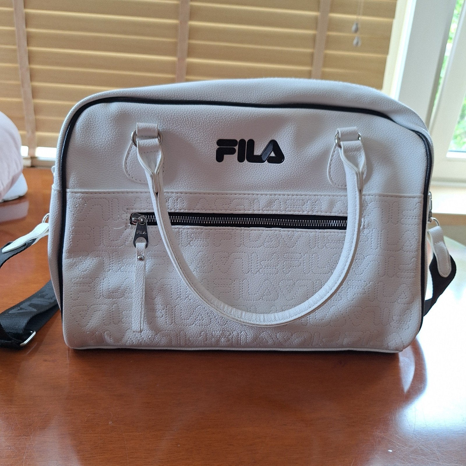 FILA sporttas, dames, Ophalen of Verzenden, Zo goed als nieuw, Handtas