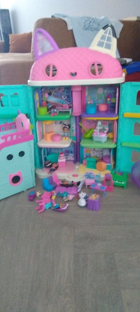 gabbypoppen huis en boot, Ophalen, Zo goed als nieuw, Poppenhuis