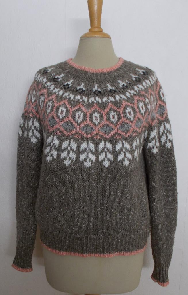 Mooie bruin Noors/folklore look trui! M, Kleding | Dames, Truien en Vesten, Verzenden, Zo goed als nieuw, Maat 42/44 (L), Bruin