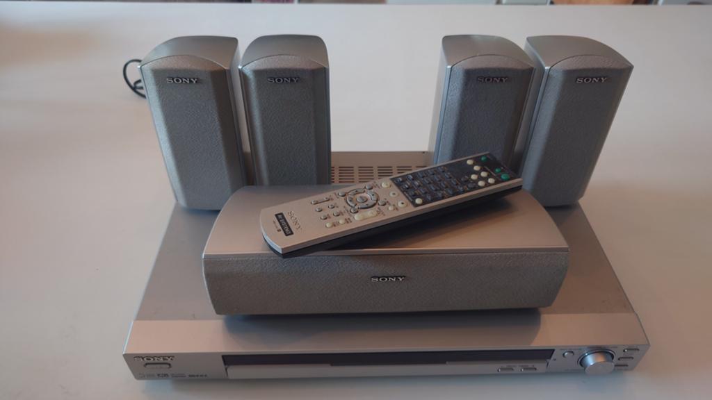 SONY surround receiver 5.1 STR-KSL40 incl 5 speakers, Ophalen, Gebruikt, 5.1-systeem, Minder dan 40 watt