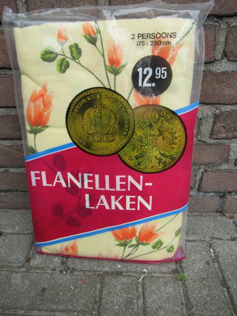 RETRO FLANEL LAKEN 175X250, Ophalen of Verzenden, Nieuw, Tweepersoons, Kussen