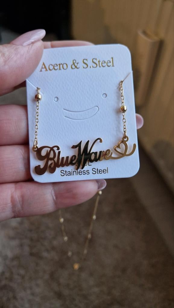 Gouden 'BlueWave' Ketting - RVS WK Curaçao, Sieraden, Tassen en Uiterlijk, Nieuw, Ophalen of Verzenden, Goud, Overige materialen