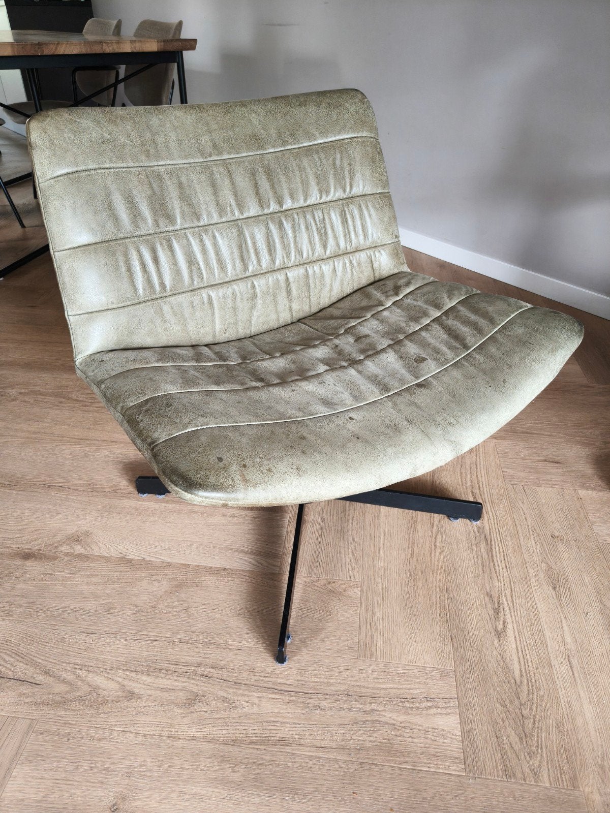 Leren draaifauteuil Bodilson, Huis en Inrichting, Ophalen, Gebruikt, Minder dan 75 cm, Leer