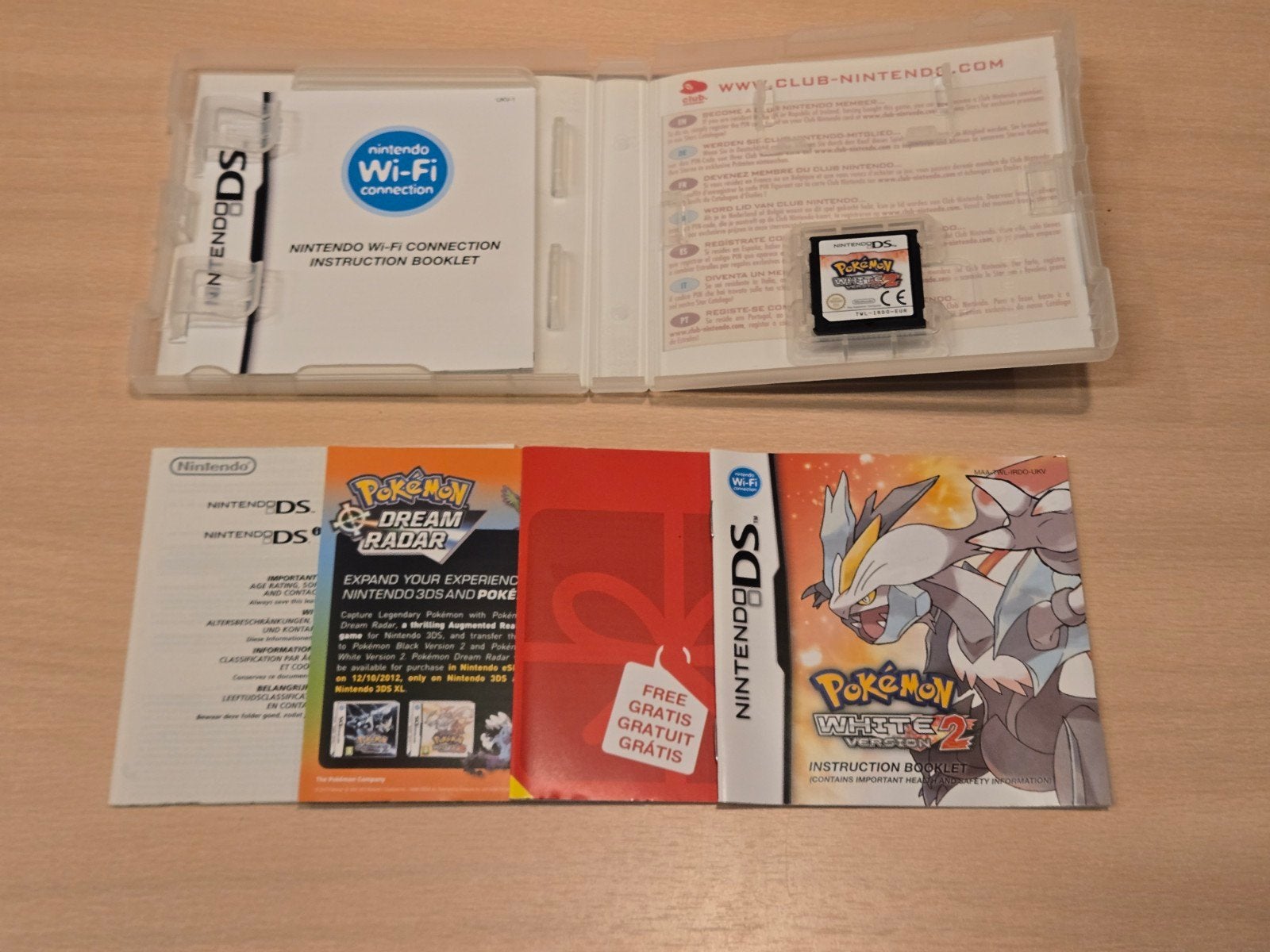 Pokémon White Version 2 - Nintendo DS, Spelcomputers en Games, Nintendo, Support.nintendo.nl, 1 speler, Ophalen of Verzenden