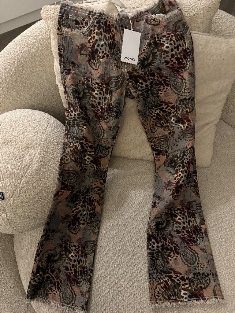 Monki Low-Waist Flare Jeans EUR 42 – New (€39.99 Tag), Meerkleurig, Maat 42/44 (L), Nieuw, Ophalen of Verzenden